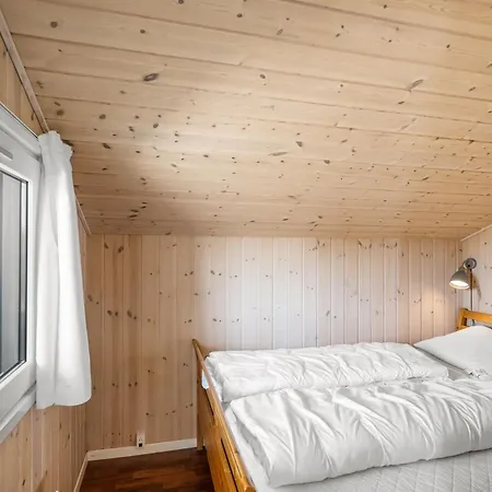 Katla - 400m From The Sea By Interhome *